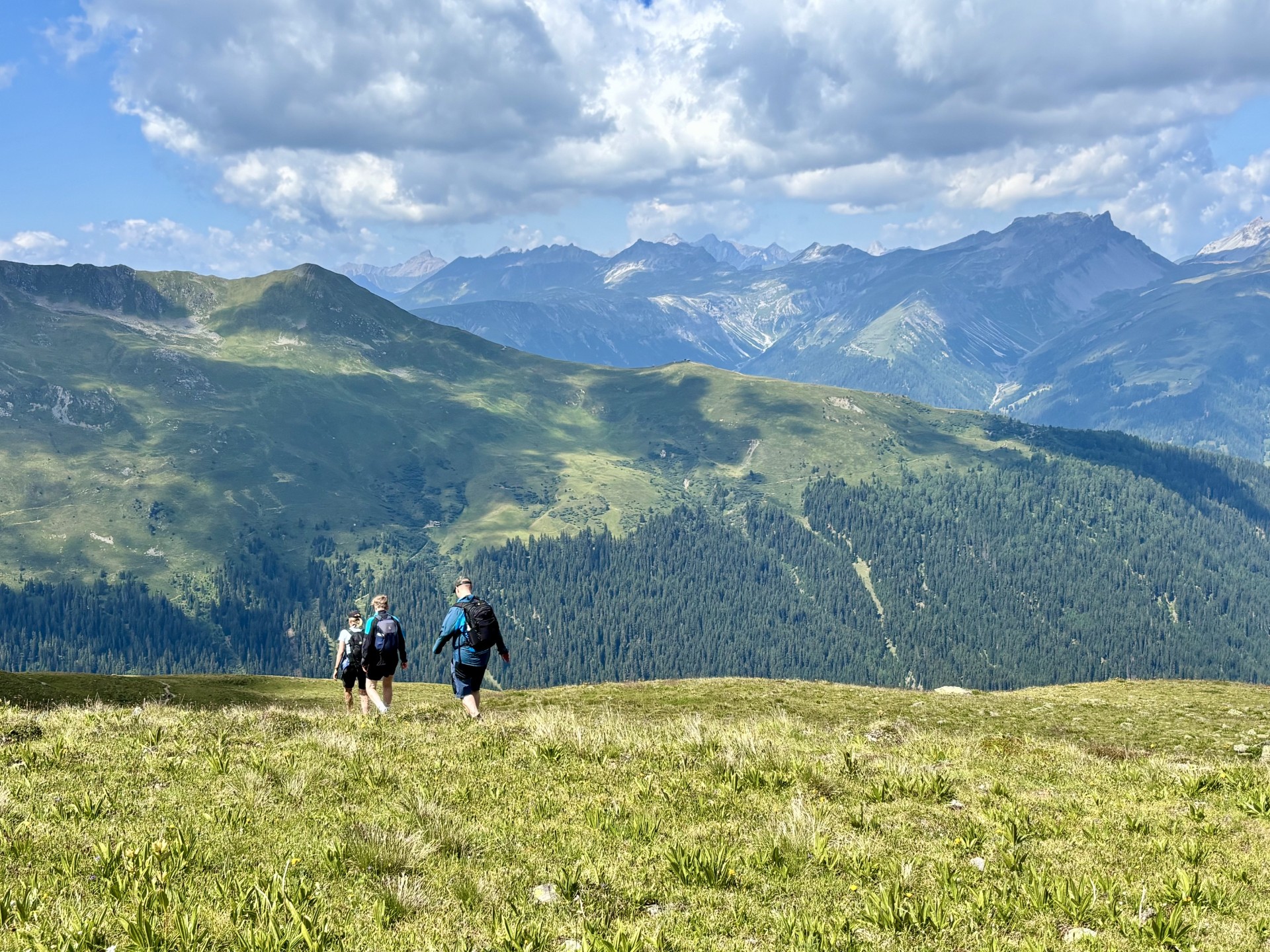 Løping og vandring i Alpene med KONDIS – Davos X-Trails
